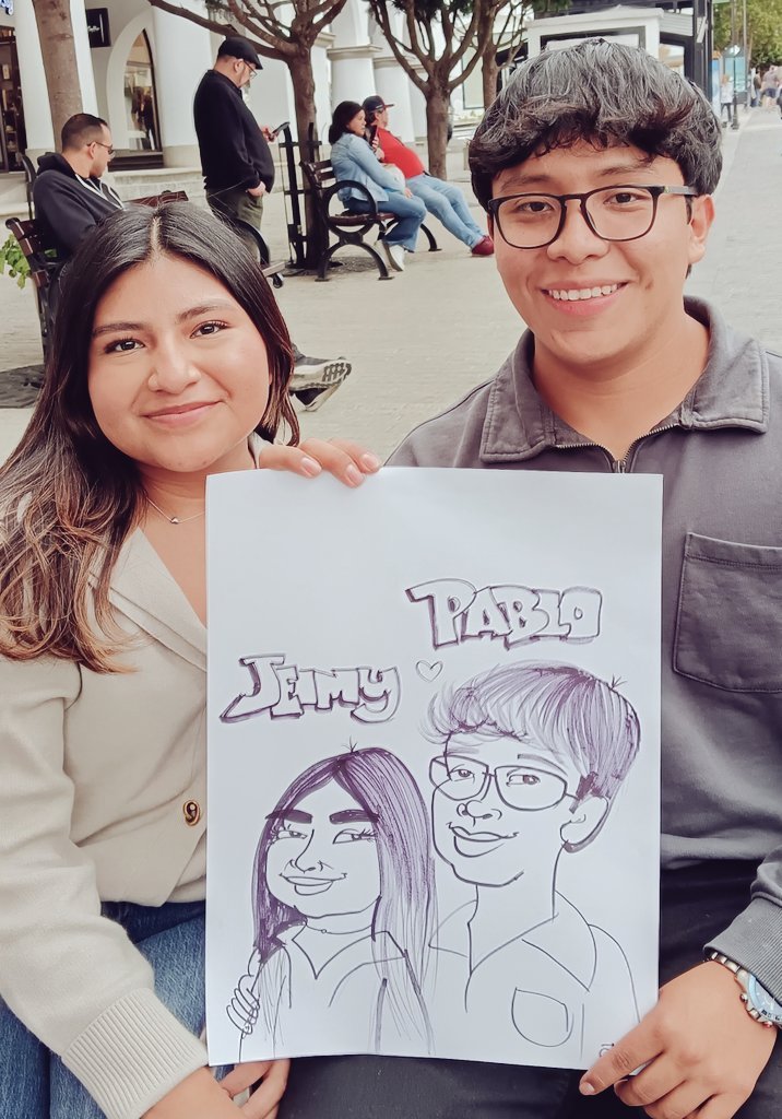 rulobono's tweet photo. SI QUIEREN UNA CARICATURA ESCRIBANME...da un regalo diferente una caricatura a tu crush, a tu amors.❤
*Watzap  4180-3347 *precios accesibles.
Tengo envios al interior de Guatemala 🇬🇹 https://t.co/88hVttOhu4