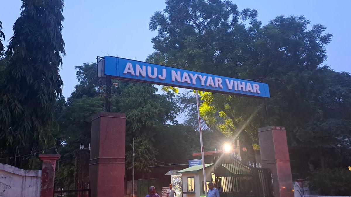 MeenaNayyar4's tweet photo. Baids place Delhi Cantt renamed to 

Anuj Nayyer Vihar now https://t.co/BoYjbOPTnp
