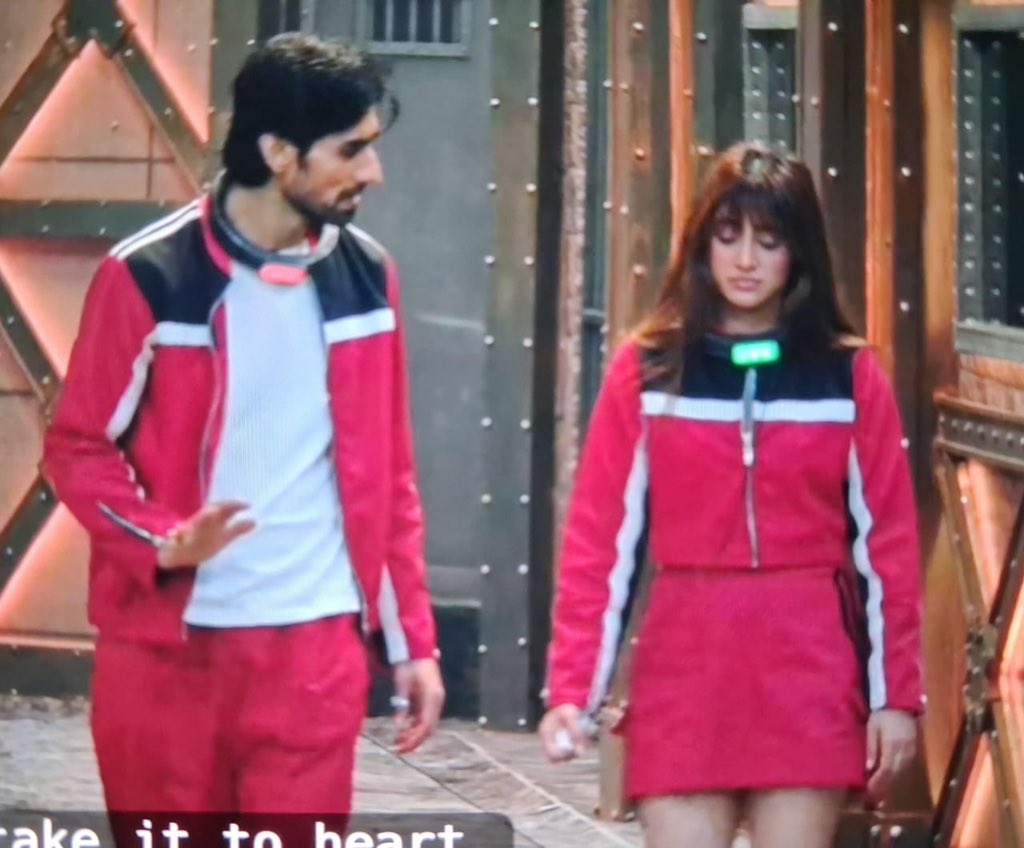 AngelkiLife's tweet photo. Thank you #ShivangiJoshi for saving #HarshadChopda today! You both are good people and you do not need to prove it to anyone! Loving your friendship a lot. Dost ho toh aise! You people can communicate even with your eyes & that kinda friendship is so rare! You both have been there for each other since day 1 & is the major reason why everyone is loving this show! Harshad my hero we can’t wait to see you in action tomorrow! ❤️

#LockUpp #LockUpp2