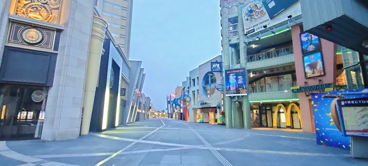 SE79885121's tweet photo. 久方ぶりのUSJ楽しかった〜！
あいにくのお天気だったけど、その分空いてて、ほぼ全部のアトラクション乗って、グリーティングもあって、マリオカートも10回ぐらいやって、かつてないぐらい満喫できた！
次は１人で来てみて、もうちょっと絶叫系乗りたいな〜。 https://t.co/IDKlVtwkQk