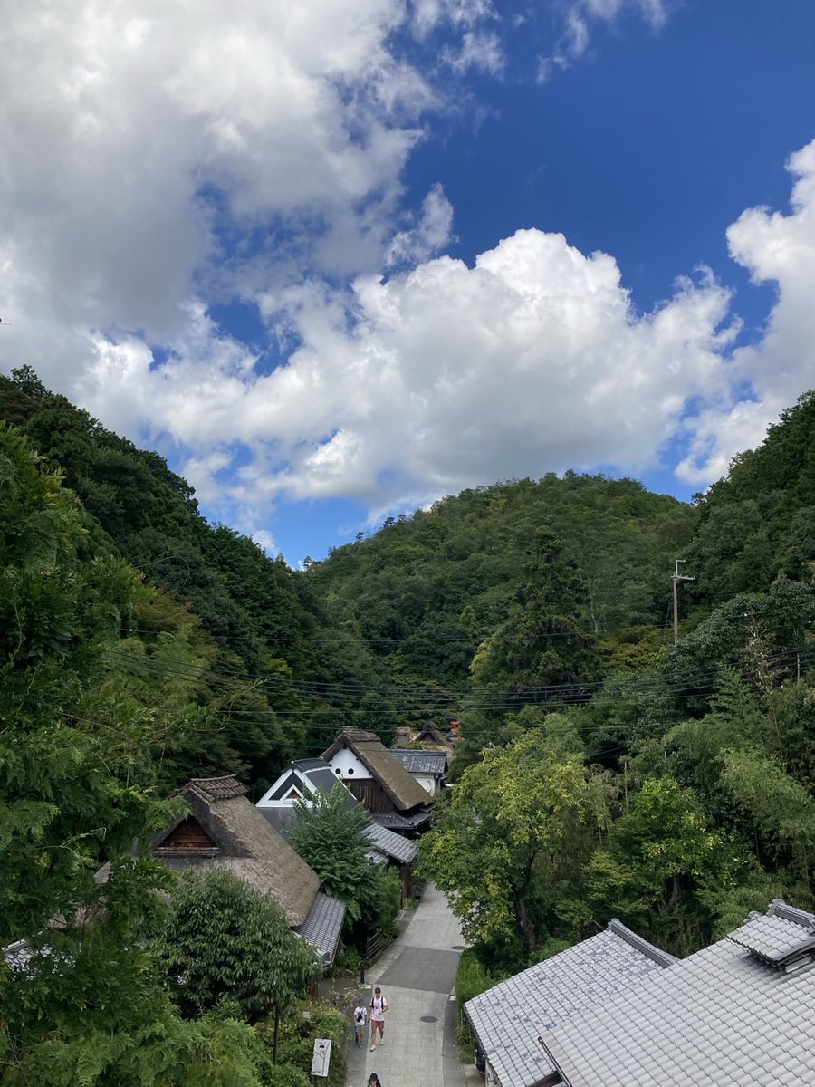 LFujiko84801's tweet photo. The rainy season is almost over. Before long, the scent of summer will reach the peaceful areas of 奥嵯峨Oku-Saga.....
The clouds of summer, the light of summer, the colors of summer......
#kyoto #sagano #thestone https://t.co/Hi3vIkiRho