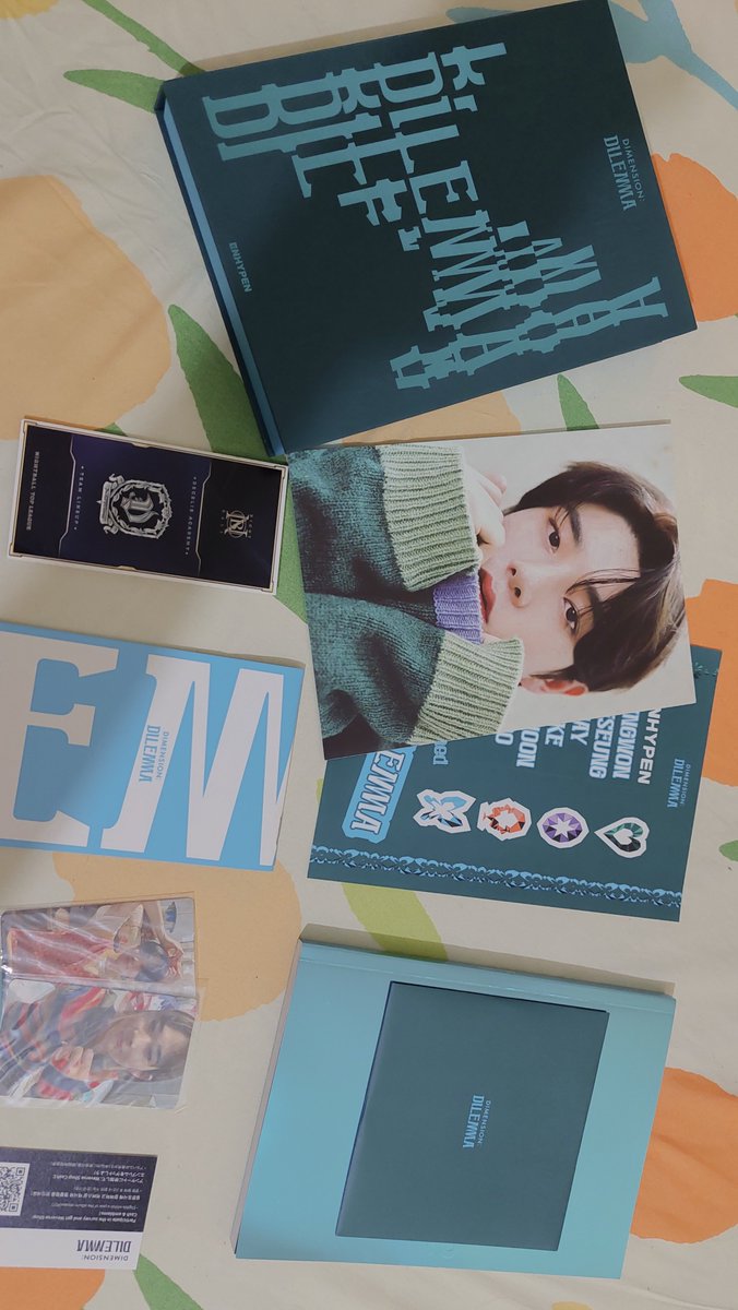 dreamyiese's tweet photo. wts album enhypen era dimension dilemma. only 180k, fullset kecuali poster. bisa dm, vio oren bisa. https://t.co/ZaZQBGF3Mg