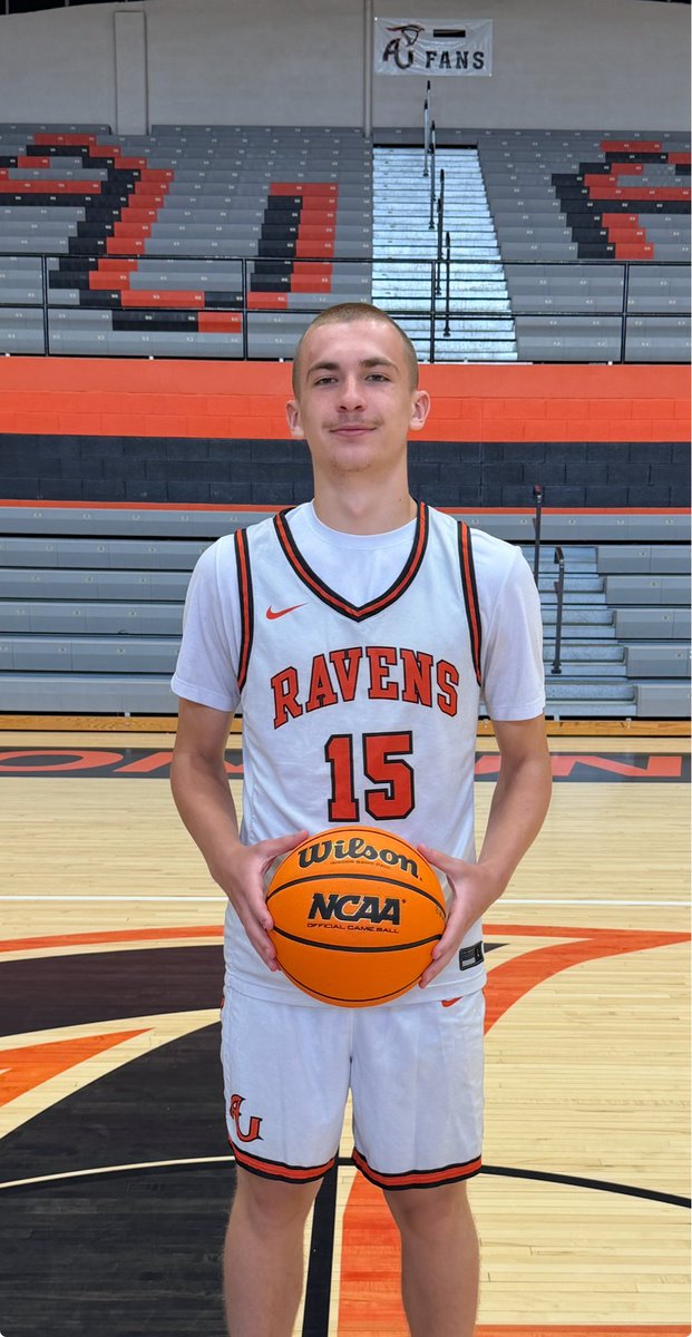 NashSigmund's tweet photo. Thank you Anderson University and @CC__22 for having me out for a visit. I had a great experience and learned a lot from it.

@DCHShawksbball @surb34 @GiGi_3G @Indianaballclub @BRamseyKSR @kylerstaley @KyleNeddenriep https://t.co/RFqbbOnQQz