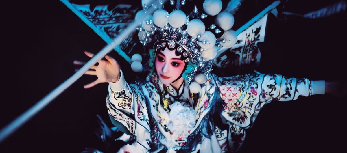 yueyawans's tweet photo. #主角 #TheLead (2026) 

戏如人生， 人生如戏。高开癫低走的一部剧。 来弟，你这一生太苦了。但能在苦中尝甜才算是人生的精髓。年度最佳之一 😭🥲 https://t.co/cnj2kYAri4