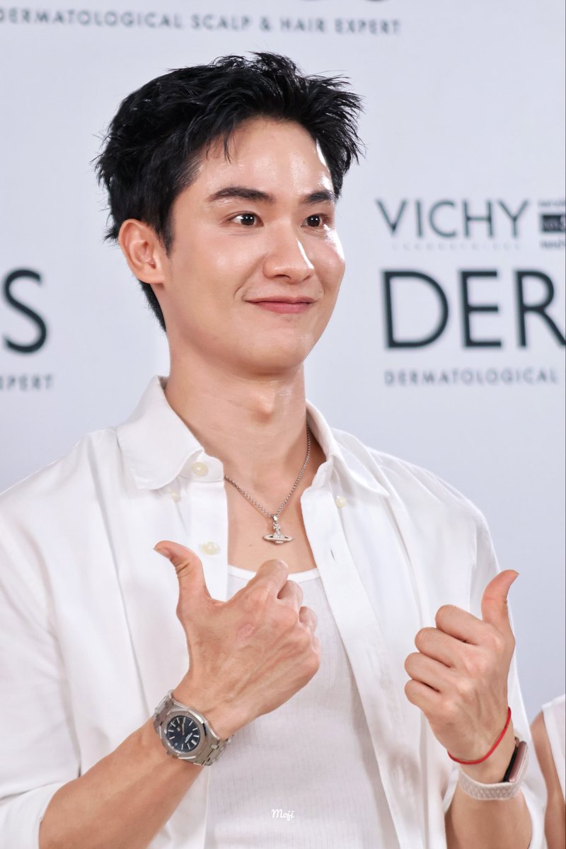 momiji_mig's tweet photo. หล่อน่ารักทุกแอคเลยฮะพี่

 TAY VICHY LIVE
#VichyDercosxTayTawan
#Tawan_V https://t.co/GGMRehBx2B