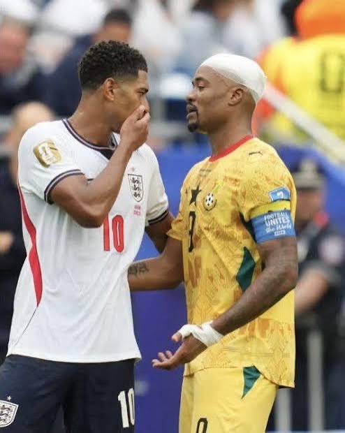 jacobgsmith11's tweet photo. @ConnCFC And according to VAR neither was this. https://t.co/Ajrp6oDSAZ