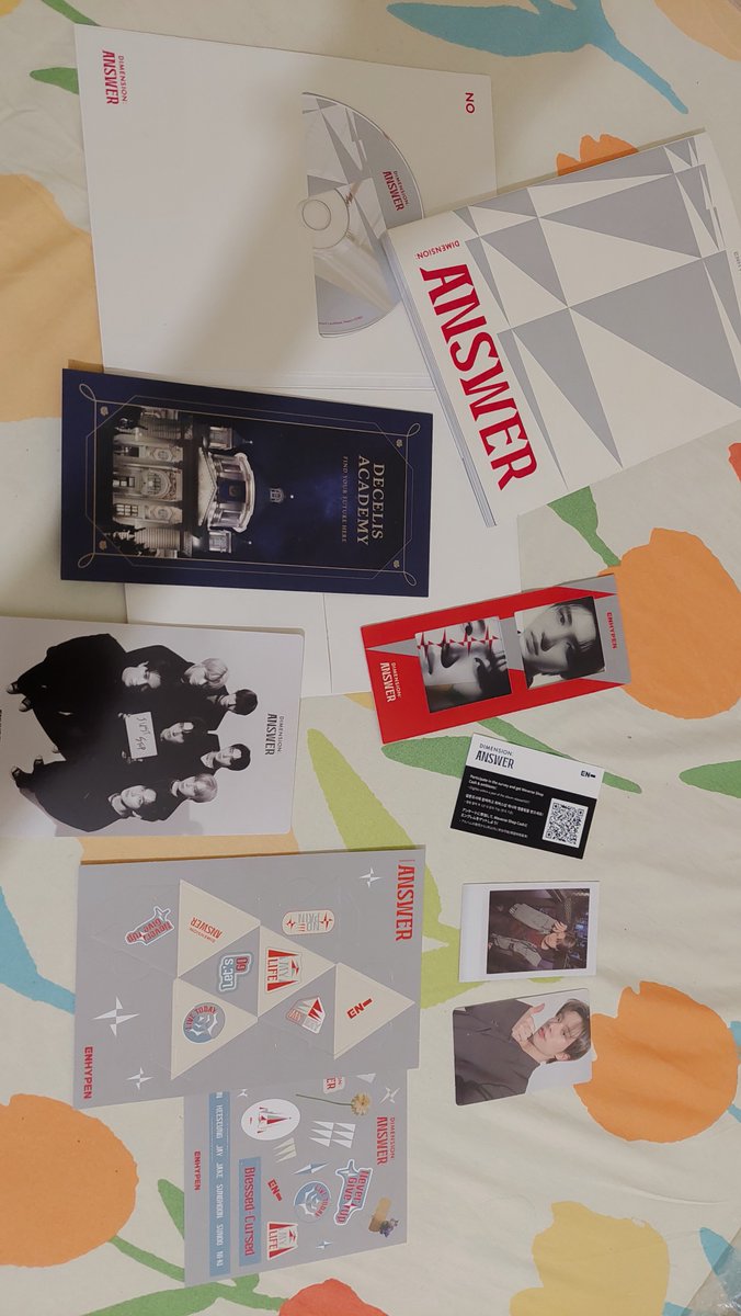dreamyiese's tweet photo. wts album enhypen era answer. minat bisa dm, via oren bisa.

only 200k, fullset kecuali poster. https://t.co/SW1WGTvGqD