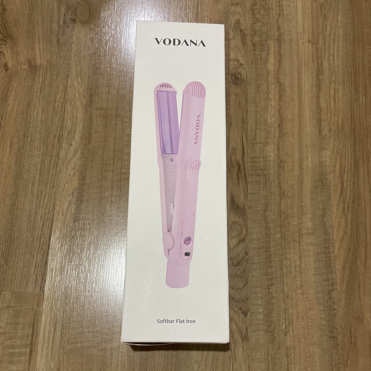 AmDiamond8's tweet photo. ✅พร้อมส่ง Vodana Softbar Flat Iron - Violet (1inch) ของใหม่  คุณภาพการผลิตได้มาตรฐาน ได้รับสิทธิบัตรจาก 14 ประเทศ และได้รับมาตรฐานความปลอดภัยจากยุโรป แกนเคลือบนาโนเซรามิก ช่วยถนอมผม ผมไม่เสีย ใช้ได้กับทุกสภาพเส้นผม หนีบลื่นไม่ฝืด ให้ผมดูเงางาม เรียบลื่น

❣️ส่งฟรี 3150฿ https://t.co/G4c7JjiSZT