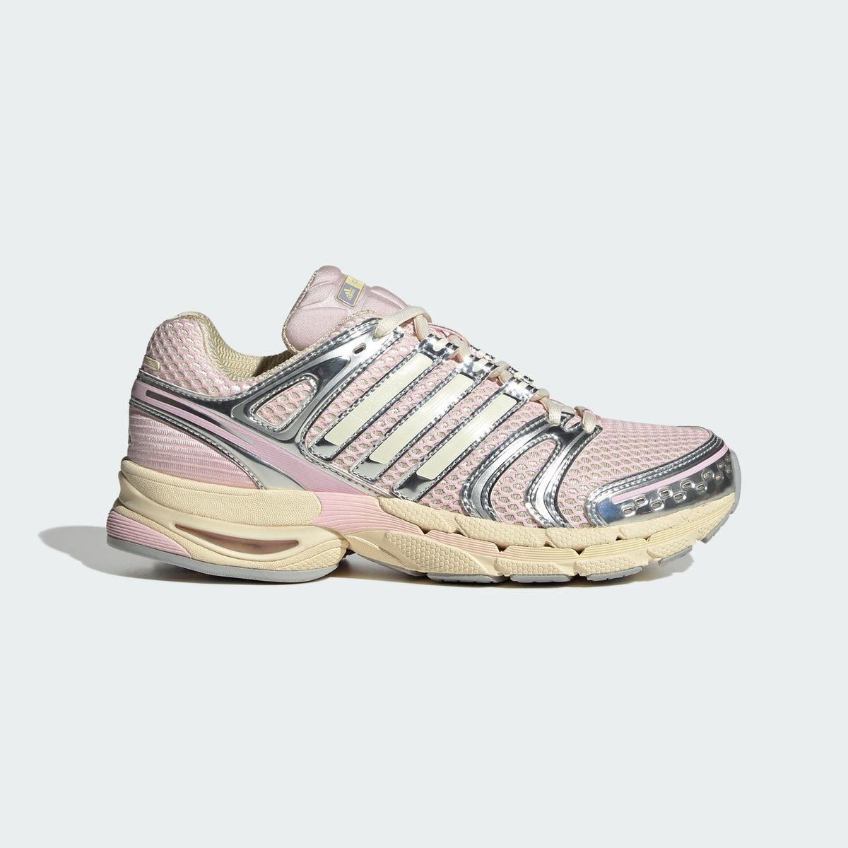 ladycreps's tweet photo. Ad: 🔥 FRESH DROP 🔥 > https://t.co/NLzjSOUreg

The adidas Adistar Control 5 "Warm Vanilla / Clear Pink" has just dropped at adidas.

RRP: £90

Sizes: UK3.5–UK9.5 &amp; UK13.5 https://t.co/BKZU9JhZ8L