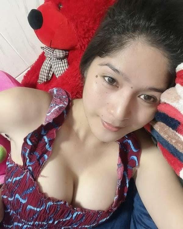 tante yulia tweet media
