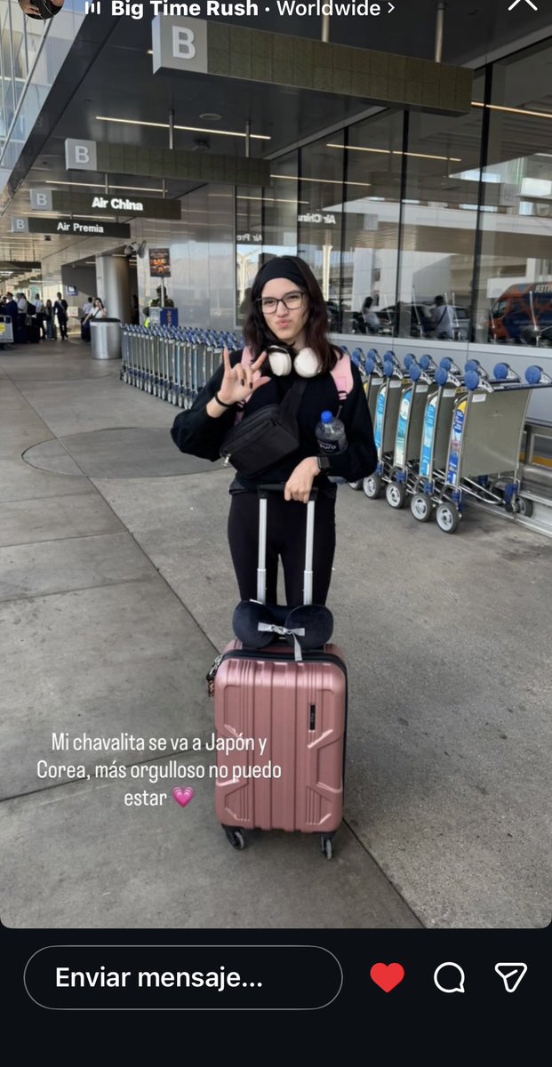 vaneru1501's tweet photo. Me subió con la canción que anhelaba que me dedicaran cuando me fuera al aeropuerto 🥹 https://t.co/cQ5ymG54T3