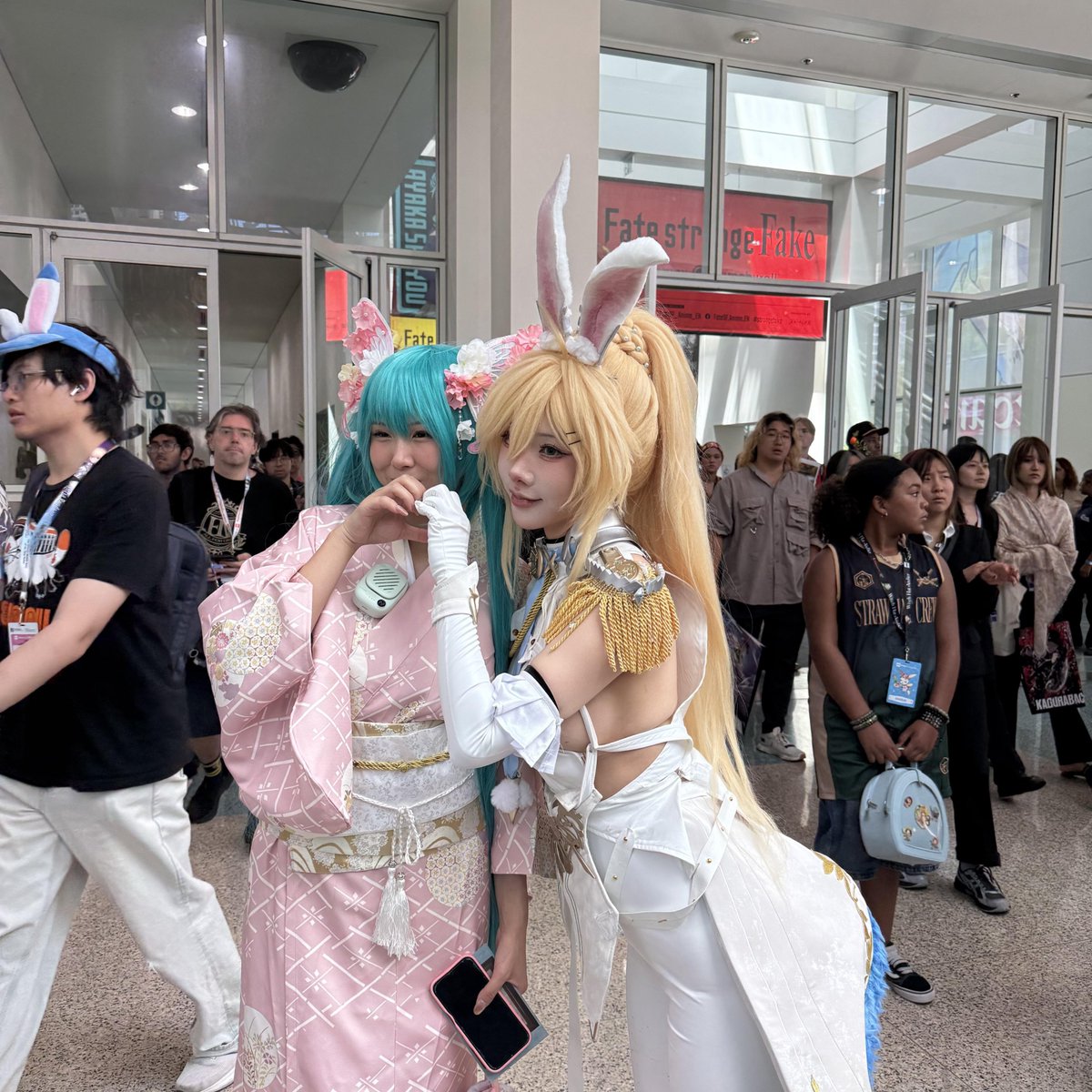 LumiPlaytime's tweet photo. Miss Bunny Gratia on AX Day 3～ She's so beautiful!
Cr.jooa
#SilverPalace #AX2026 #Gratia #Cosplay https://t.co/DcvzfVuEFH