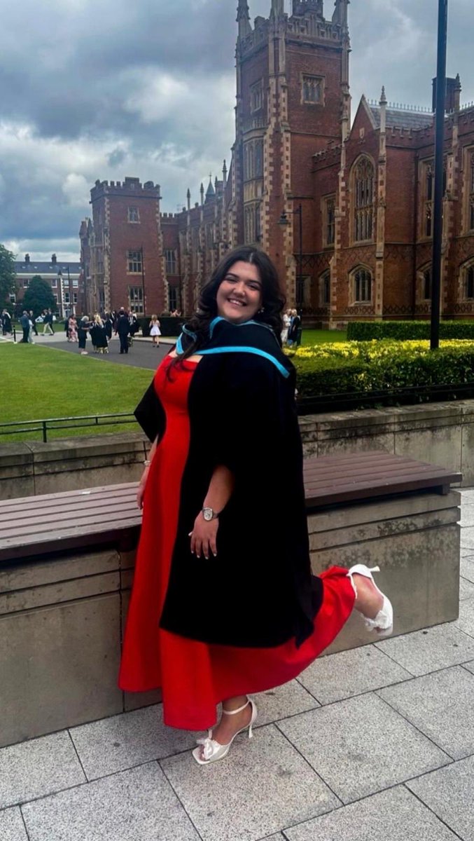 lismorecollege's tweet photo. 𝘾𝙚𝙡𝙚𝙗𝙧𝙖𝙩𝙞𝙣𝙜 𝙋𝙖𝙨𝙩 𝙋𝙪𝙥𝙞𝙡 𝙎𝙪𝙘𝙘𝙚𝙨𝙨: 🎓

Congratulations to past pupil Méabh Tiernan on her recent graduation from St Mary’s College, Belfast. 

Méabh graduated with a Bachelor of Education in Primary Teaching (English specialism).

Well done Méabh! https://t.co/QxE70WutUE