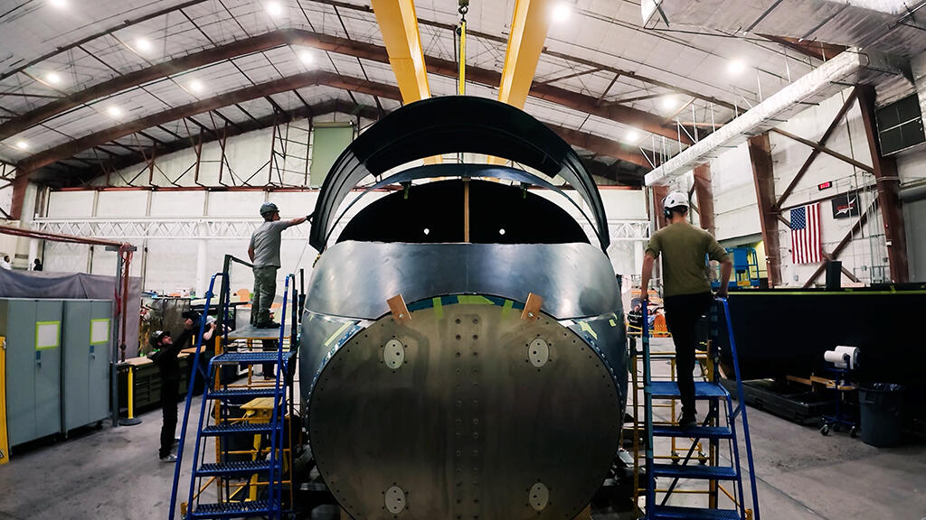 AviationWeek's tweet photo. In newly released photos, #JetZero offers a peek inside ongoing BWB demonstrator assembly, taking shape at Scaled Composites in Mojave, California.
📸 Take a look at the photos from inside JetZero’s BWB demonstrator assembly in Mojave. https://t.co/hZ3cKXqVkk https://t.co/hoM1rnzETX