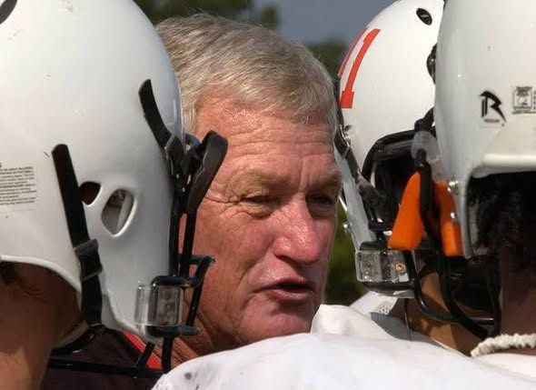 ahsaaradio's tweet photo. AHSAA Fun Fact Friday presented by Alabama National Guard Recruiting - https://t.co/b3EdgAVQh8
5 football teams in state history have eclipsed the 700 win plateau. One of the 5 is Fayette County High School with 730. The Tigers have one state championship, 1996, and 16 region titles. Coach Waldon Tucker coached the team for 29 years picking up 239 of these wins along the way. Harry Unger that went on to star for Auburn University was one of the most decorated players in school history being named All Southern and Super All State in 1968.
FCHS Football
Info from https://t.co/KQMVSzmIqi
Photo courtesy of https://t.co/UJdJGz3z4G