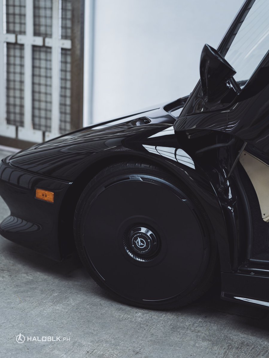 Haloblk_global's tweet photo. When HALOBLK meets Lamborghini! https://t.co/fxb9D9YxED