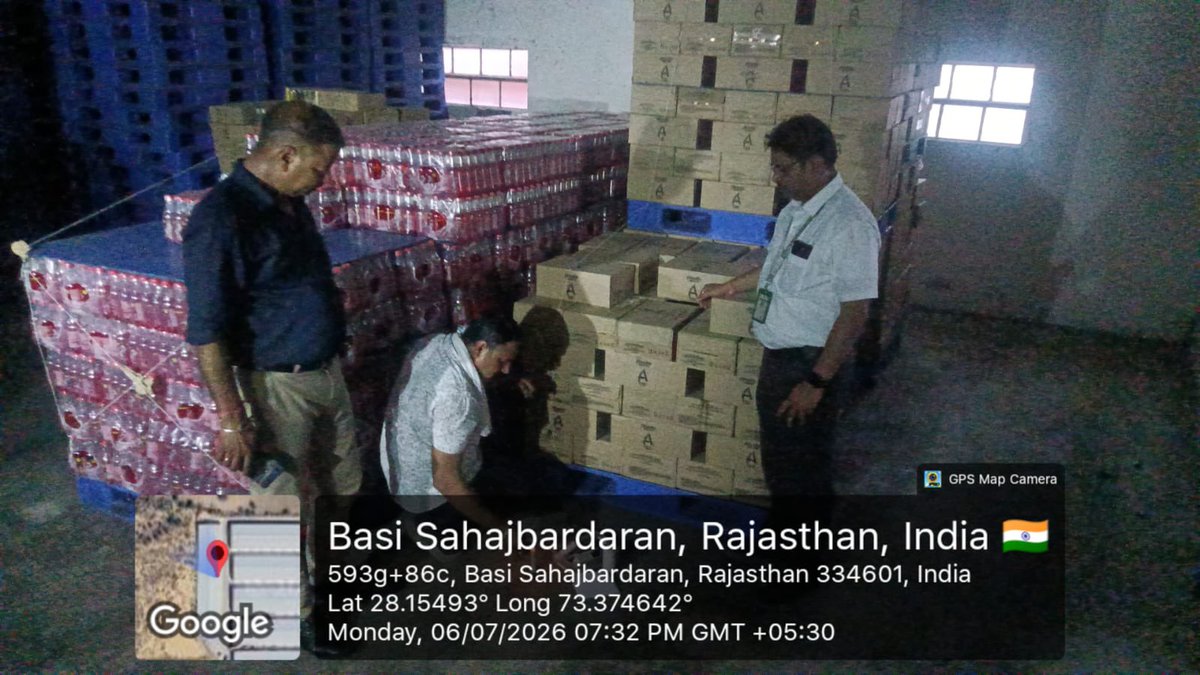 fssaiindia's tweet photo. #Rajasthan #Bikaner 
State Food Safety Officials inspected a warehouse on Khara Road and seized 28,278 bottles/cans of caffeinated beverages. Three samples were officially collected for laboratory testing
Strict legal action will follow based on the lab results.  #FSSAIinStates https://t.co/fHMEkpK9oU