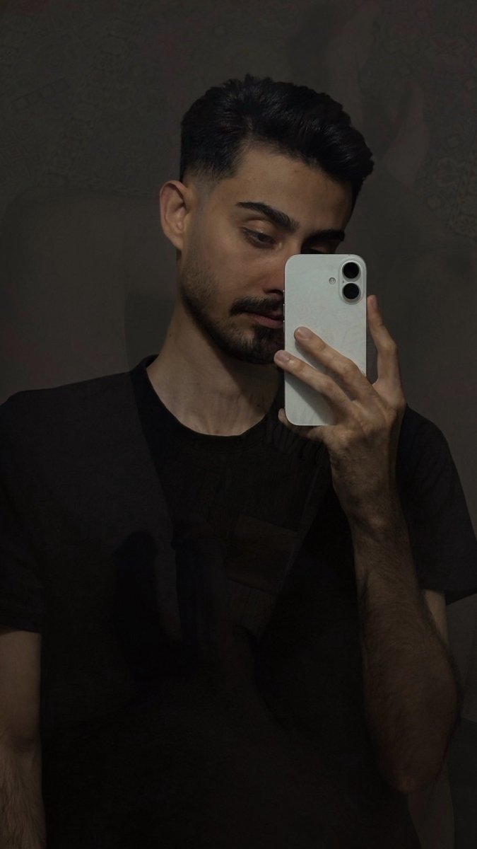 Shemrony tweet picture