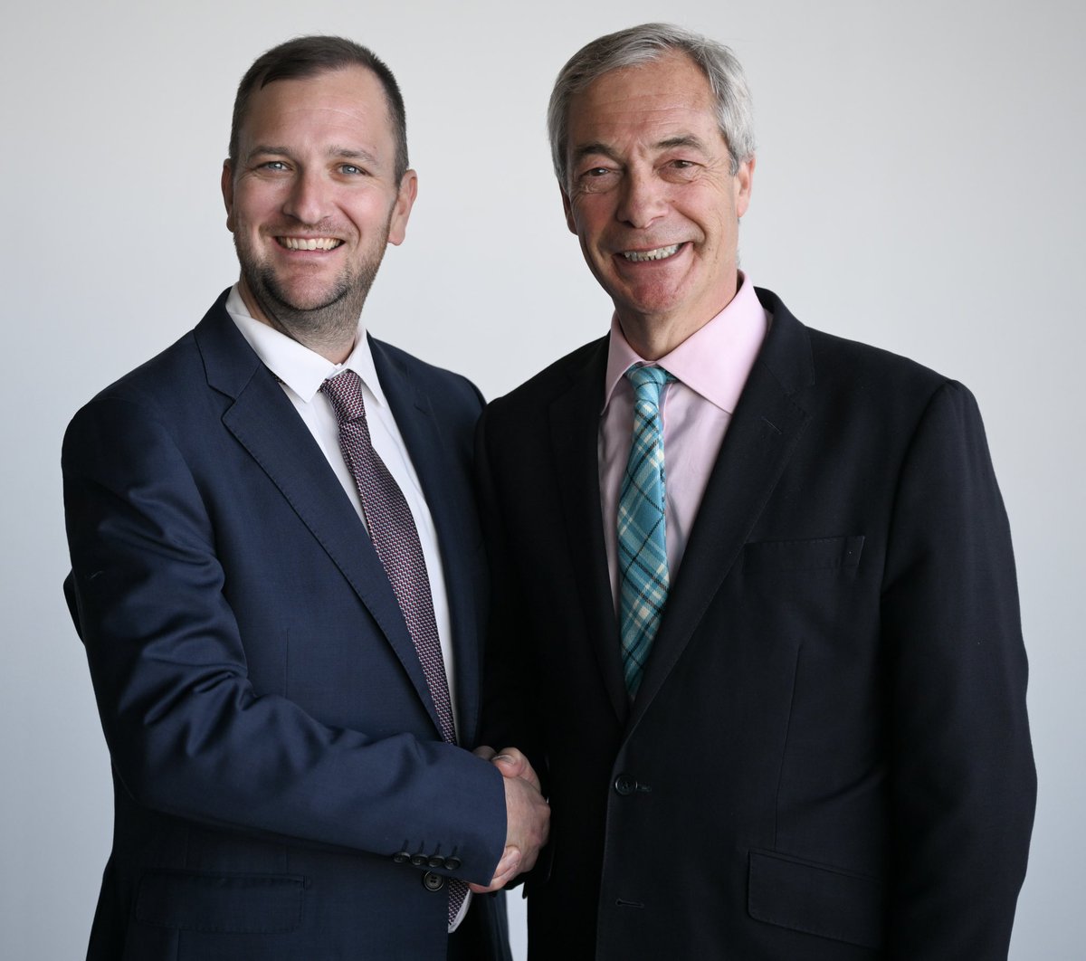 RealMGSimpson's tweet photo. @Nigel_Farage Cannot wait for Prime Minister Nigel Farage at the next election https://t.co/vYqSbxWDVi