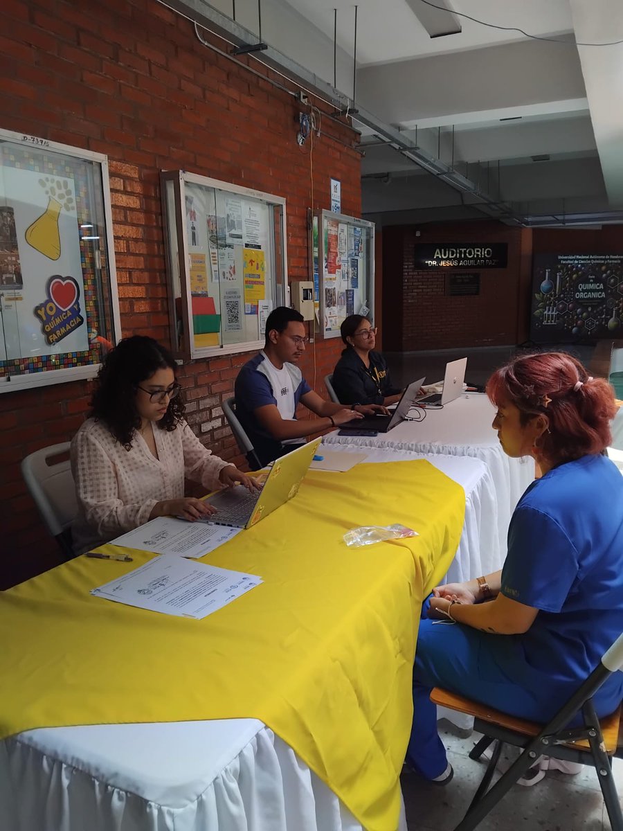 QQFF_UNAH's tweet photo. Acércate al lobby de nuestra Facultad e inicia el proceso de Migración de constancias Art. 140 (Horas VOAE) a la plataforma de Gestión y Registro de la Vicerrectoría de Orientación y Asuntos Estudiantiles. https://t.co/WBBYJD5M3T
