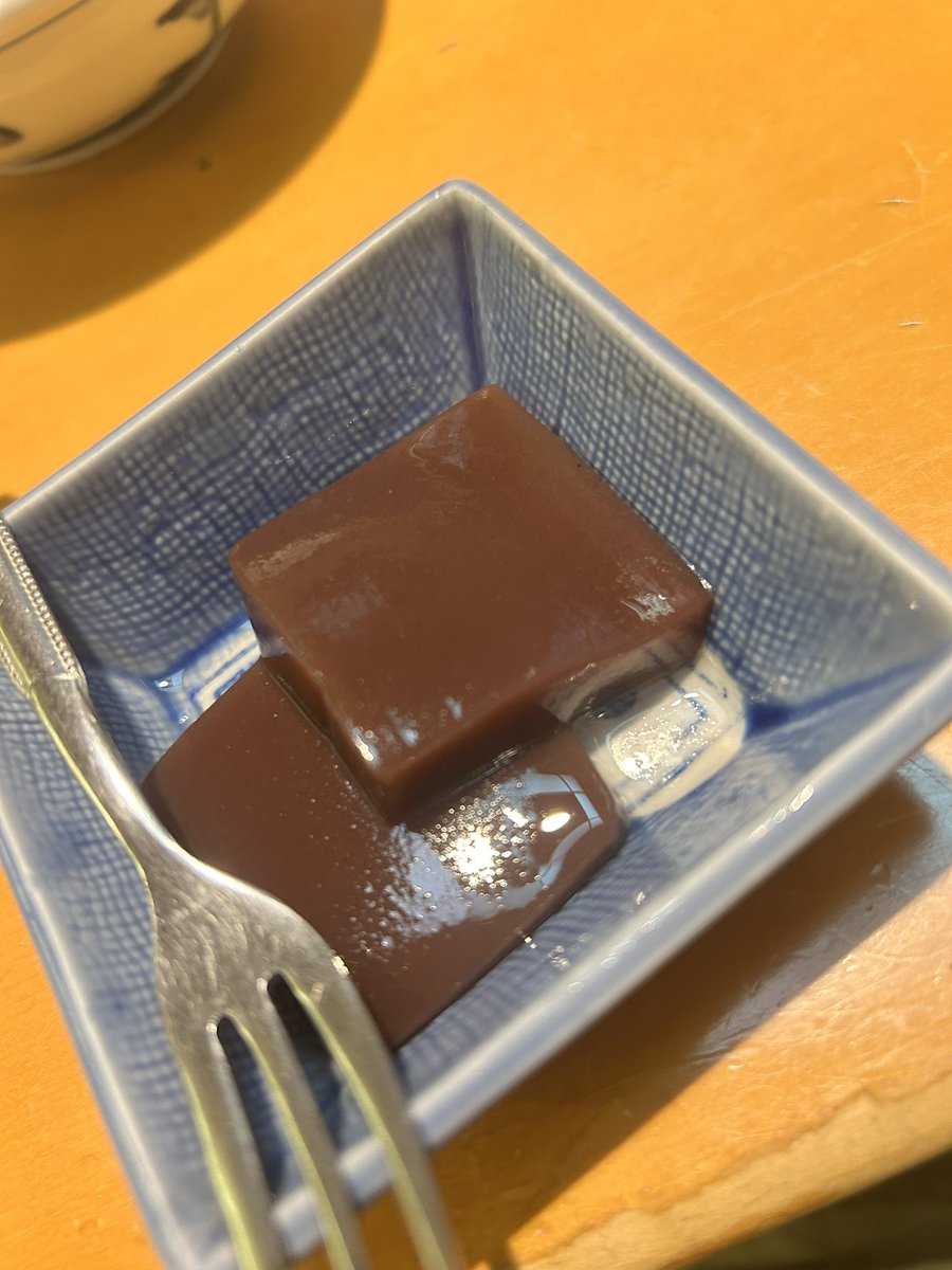 MARUN_Q10's tweet photo. 天ぷら食べに行きました！
久しぶりに食べるとめちゃ美味しかったぁ。

家で作る天ぷらとお店の味は違いすぎて、何が違うんだろう…？ https://t.co/e4TC5yG1Qp