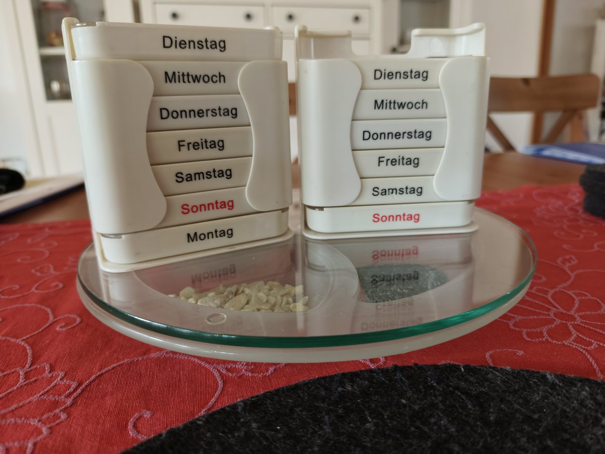 flummi1970's tweet photo. Wieder #Tabletten für die nächsten 14(13) Tage gepackt. https://t.co/RRm2WPjcoy