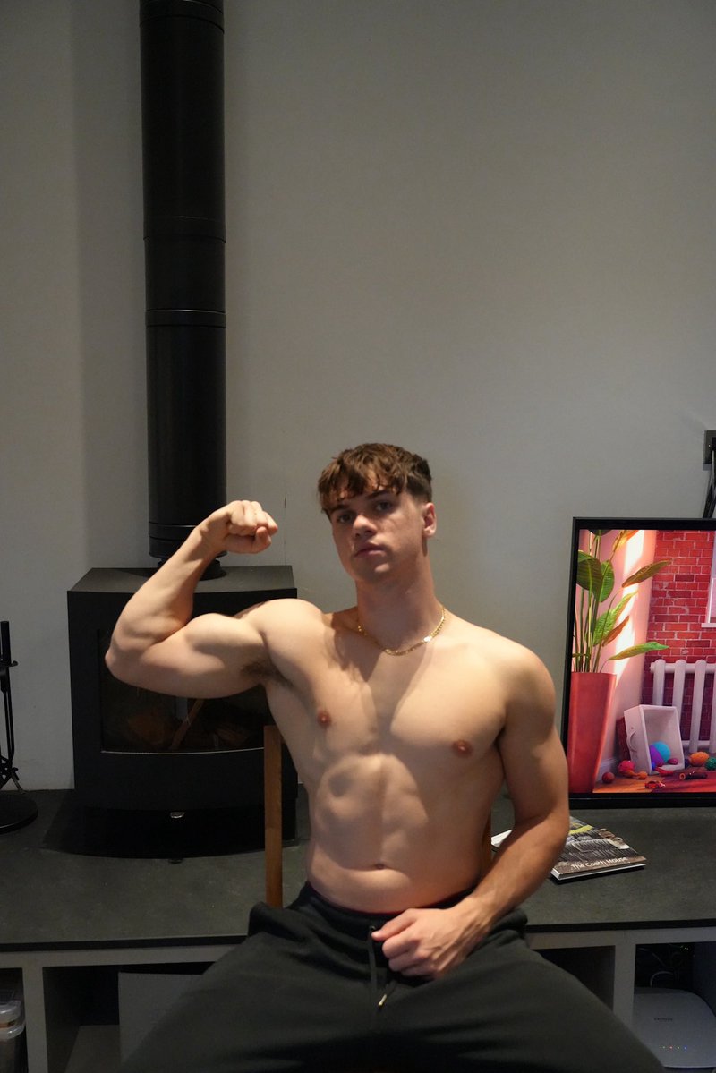 Lewis Moore tweet media