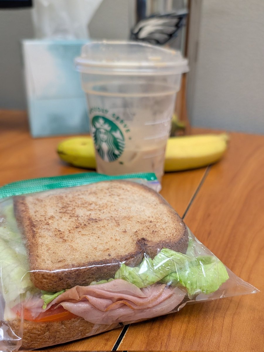 Wambajam's tweet photo. Breakfast of champions https://t.co/mCW2N7lMZF