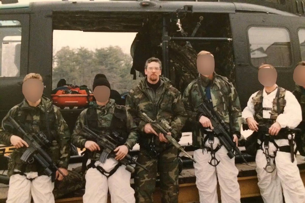 uncle_fury's tweet photo. Old school FBI HRT with Colt M723 https://t.co/FHJPFfqxxT