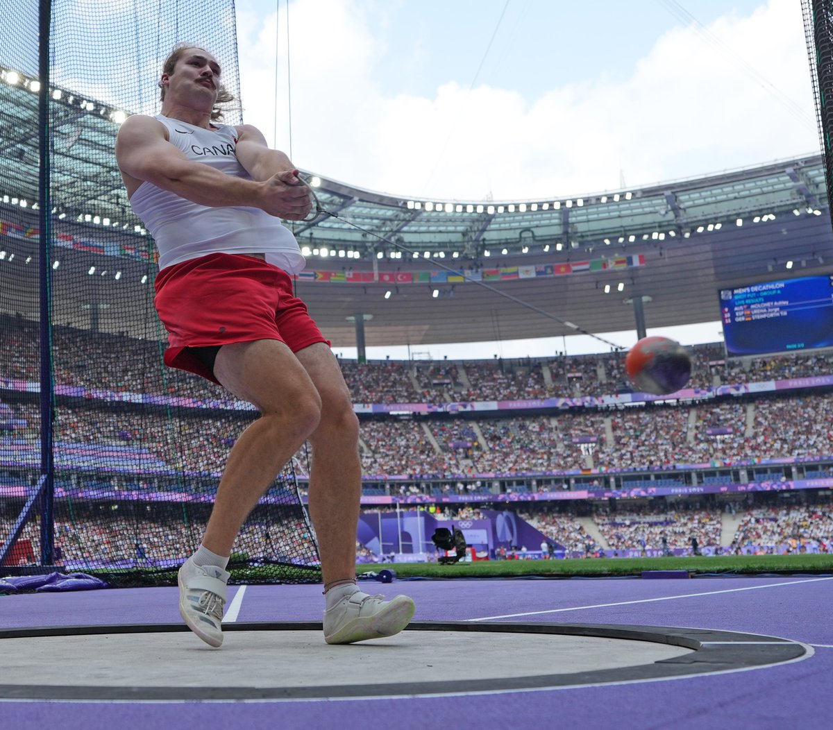 AthleticsCanada's tweet photo. You would think that Ethan Katzberg breaking records en route to a big win would get old after a while, but it really doesn’t. His latest record throw highlighted Canadians’ Prefontaine Classic.
ICYMI: https://t.co/bOpemljrwz https://t.co/pTsFtxxp2A