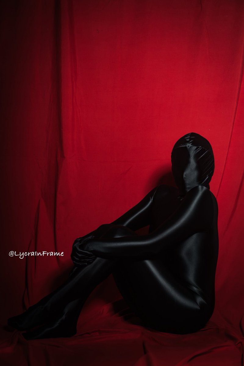 patrioticgifts's tweet photo. New zentai session later this month!
#encased #encase #morphsuits #zentai https://t.co/LeMyFgyTy9