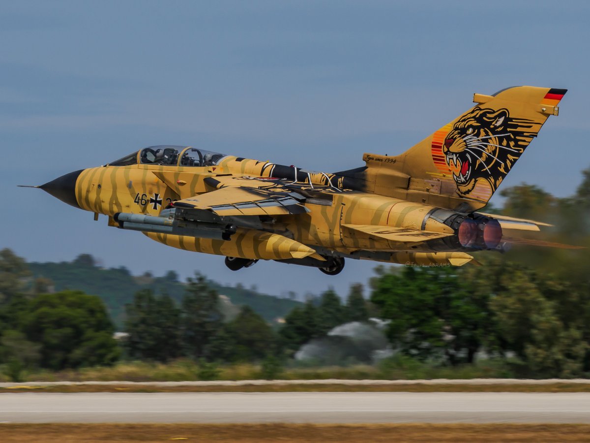 IT_is_ABRAMS's tweet photo. #TornadoTuesday 🌪️
#TigerTuesday 🐯
2026.5.8 LGRX
Panavia Tornado ECR (84 + 38)
Luftwaffe🇩🇪 https://t.co/ypWdkUu49K