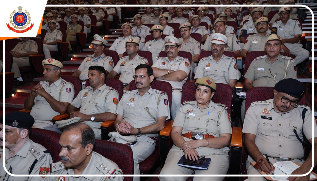 Delhi Police tweet media
