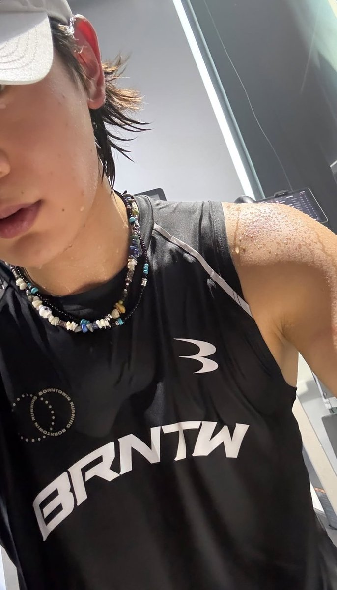 vantrelleon's tweet photo. Good day to the ones who never stop sweating. https://t.co/Wo9UpUU0qK