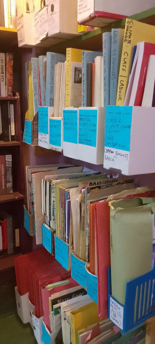 56aInfoshop's tweet photo. Yes! That's right! We have re-boxed, refiled and relabeled our Ecology, Environmental and Climate archive.

Loads of amazing resistance stories in there from dams to whaling to Shell &amp; Monsanto to Newbury to Iceland to South Pacific 🔥👌🏼⚒️

Open access! 🗂️🗂️ https://t.co/ksswT6Fx6a