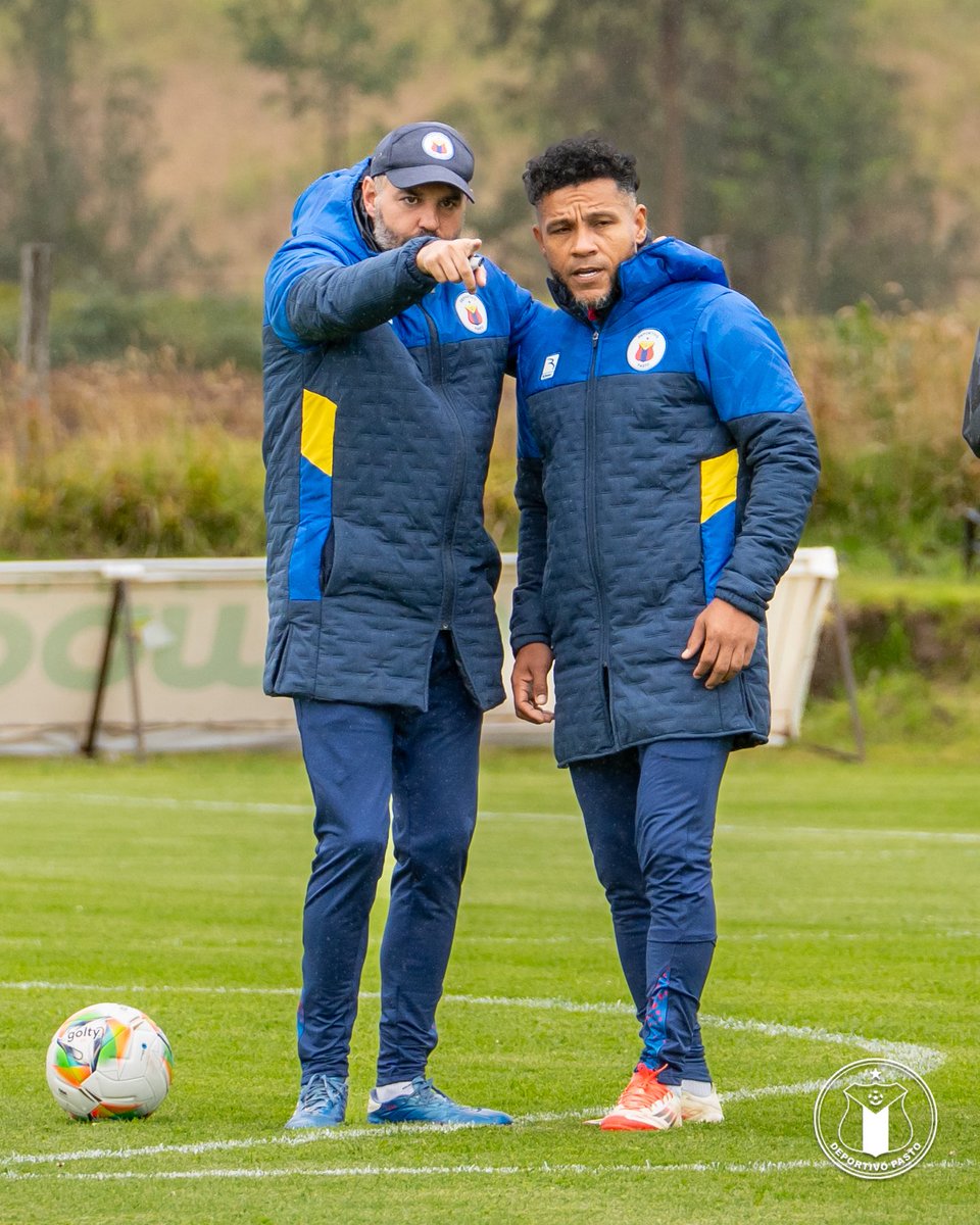 cuyigans_pasto's tweet photo. DEPORTIVO PASTO 2026/2 🔴🟡🔵

Del Tricolor han salido:
Jorge Bernal Chong
Edwin Velasco (Dep. Cali)
Wilson Morelo ( Pasa a ser AT)
#VamosPasto🌋

Fuente: DeporPasto https://t.co/Iiri7hrMDC
