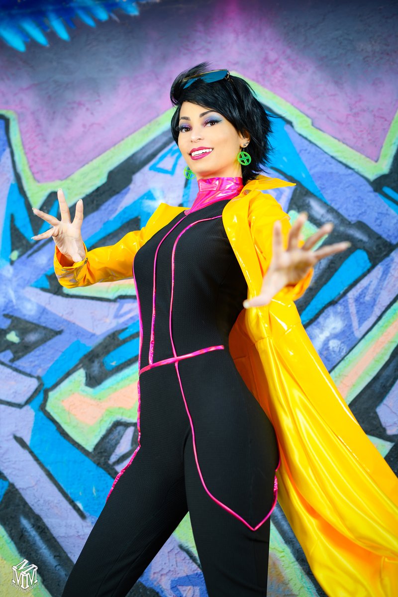 SaraMoniCosplay's tweet photo. I made this costume with inspiration from modern Jubilee's costume designs but decided on (vol 2) Generation X!

IG: saramonicosplay https://t.co/ikOL5CAryQ