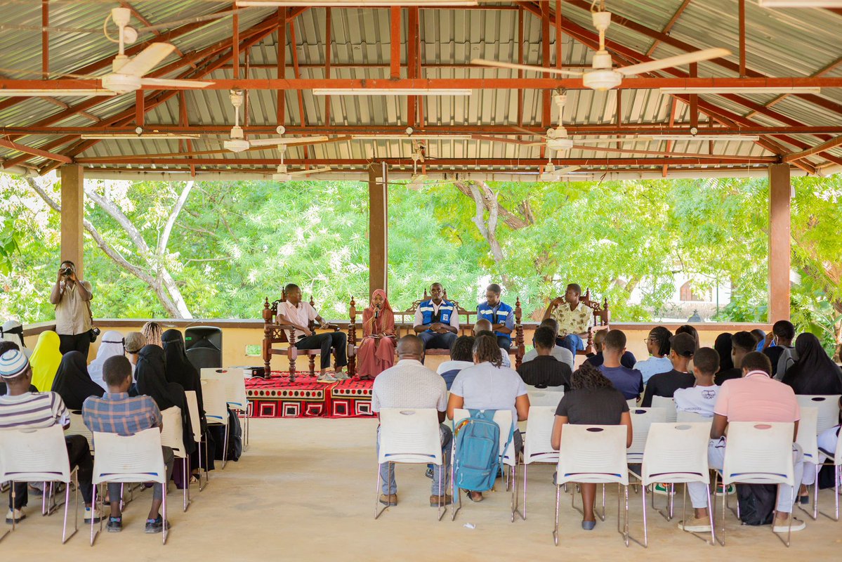 swahilipothub's tweet photo. DigiKen Monitoring Visit at Swahilipot Hub Foundation

Today, we had the privilege of welcoming a high-level delegation from ACTS and UN Women to Swahilipot Hub Foundation for a monitoring visit under the DigiKen Programme.

The visit provided an opportunity to showcase the impact of our digital empowerment initiatives through a guided Hub tour, the DigiKen MSME Innovation Showcase, a live DigiKen workshop, and a panel discussion on Digital Inclusion in the Current Age.

More importantly, the visit highlighted inspiring stories of young people and entrepreneurs who are leveraging digital skills to innovate, grow their businesses, access new opportunities, and build sustainable livelihoods.

At Swahilipot Hub Foundation, we believe that digital inclusion is key to unlocking opportunities for all. Through partnerships like DigiKen, we continue to equip communities with the skills, knowledge, and tools needed to thrive in an increasingly digital world.