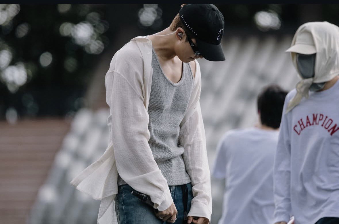 kimrmofbts7's tweet photo. The king , Th Leader of growth, wisdom, and inspiration. 💜🐨 #RM 
#RM #KimNamjoon #BTS #BTSRM #Namjoon #Bangtan #BTSARMY #ARMY #Kpop #KpopTwitter #Music #RapMonster #Indigo #RightPlaceWrongPerson #Borahae https://t.co/uB8aDTgPX8