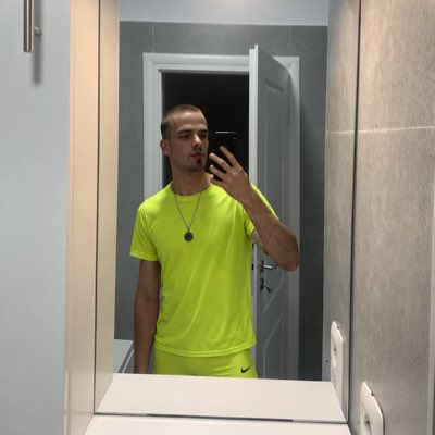 lawrencedamn's tweet photo. #NewProfilePic https://t.co/cQ5JOYR2ye
