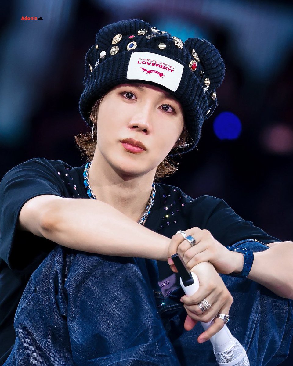 hobiroppi's tweet photo. his watery eyes my baby https://t.co/Z3TisQTU4a