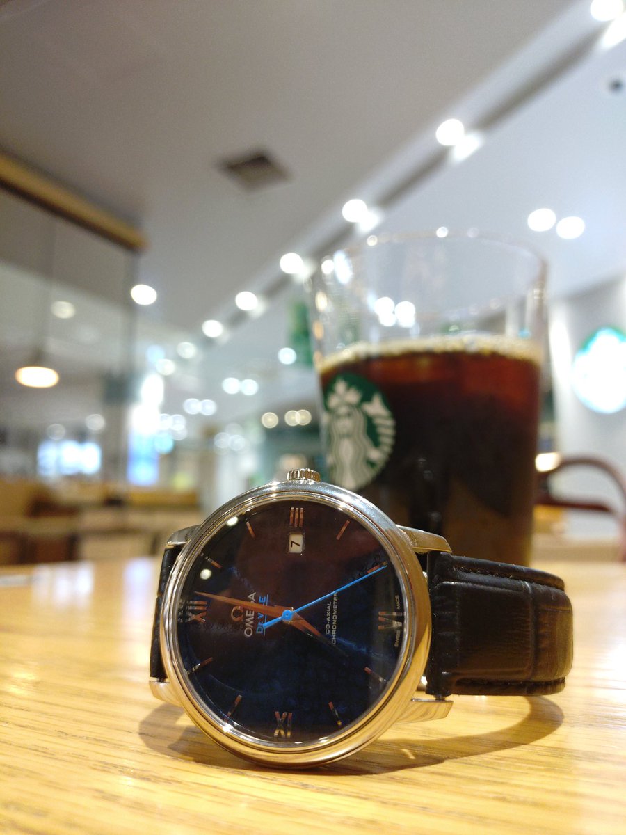 KKs83386494's tweet photo. おはようございます☀
Starbucks with デ・ヴィ���🧸
さぁ昨日までのソウルの余韻を噛み締めつつ今日から仕事🖥️
そして明後日の木曜日にはハマスタが待っております🏟️
今日も宜しくです🫡
#OMEGA https://t.co/unPuJ42vKB