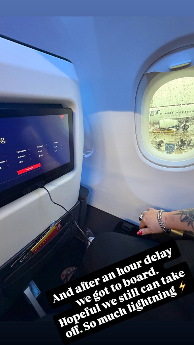 DivaQBBQ's tweet photo. So far delayed an hourish 
Hopeful we can still take off. There is so much lightning this afternoon. 
🙏 https://t.co/6OFoNI7cYK