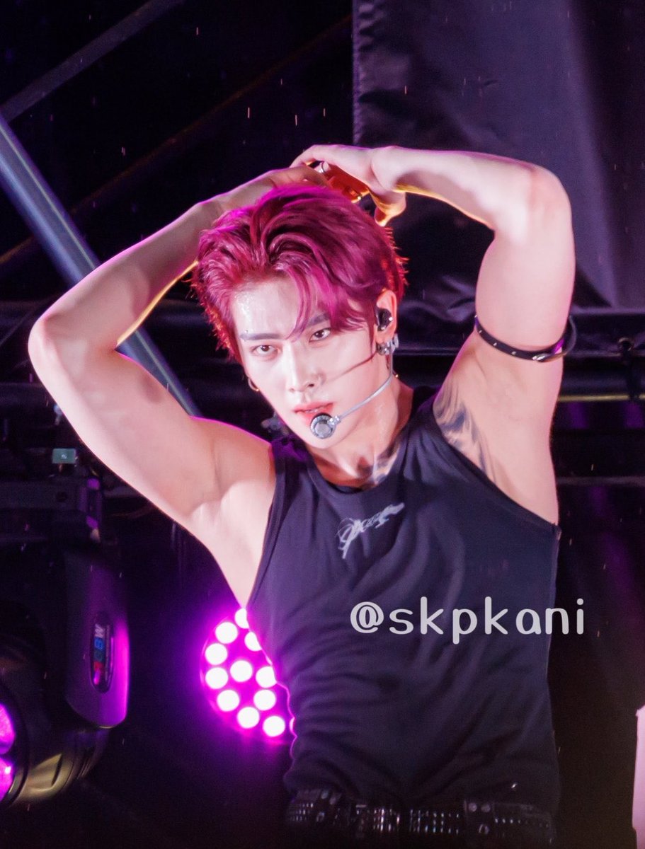 lov3rickyy's tweet photo. armpits display on 4k while his chest tattoo peaks…🫪 https://t.co/2ZGEwMwIwP