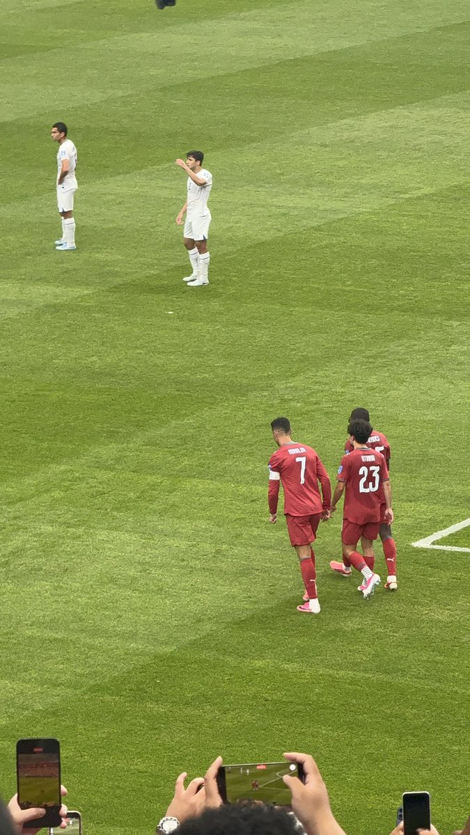 diegofgalvann's tweet photo. te escogería en esta y mil vidas, gracias por tantos buenos momentos y hacer que amara el futbol. 

@Cristiano https://t.co/WzEu6roEgS