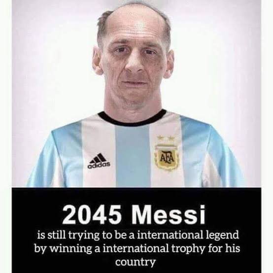 feel0GRAVITY's tweet photo. I was feeling really low a while ago… then I remembered Ronaldo fans bullied US so hard over Messi not winning an international trophy that I literally quit social media...
👇👇👇👇
#PORTUGAL
#SPAIN
#RONALDO https://t.co/dYhZiPKBd9