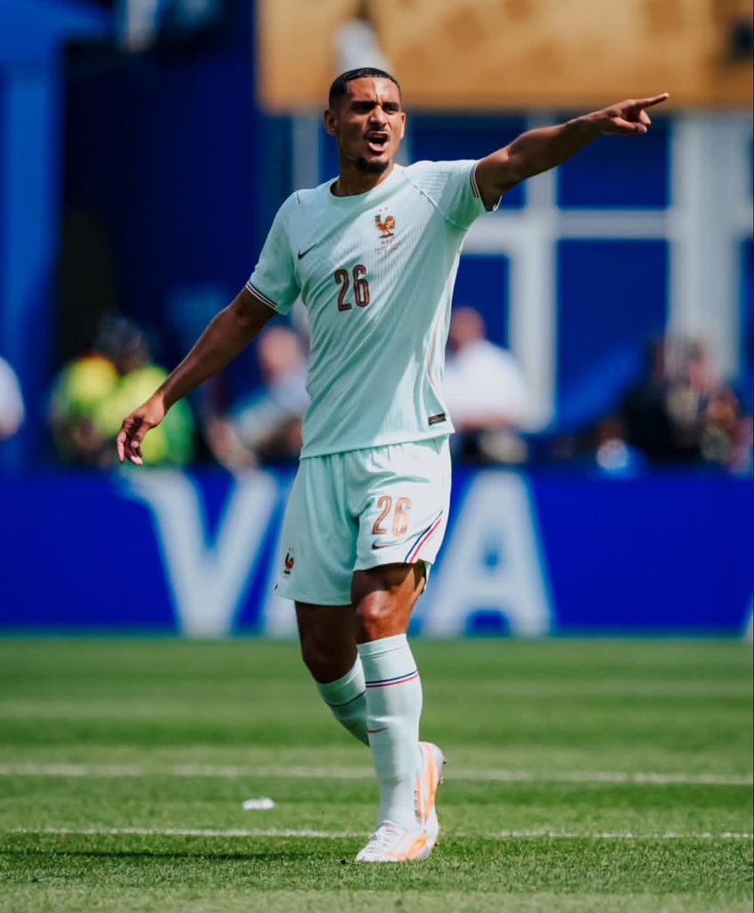 justcfc's tweet photo. 🚨🔵 Contacts between Chelsea and Maxence Lacroix continue.

Patience is still required at this stage, but Chelsea remain quietly pushing behind the scenes to complete the deal.

(@FabrizioRomano) #CFC https://t.co/jgR1mZEZDJ