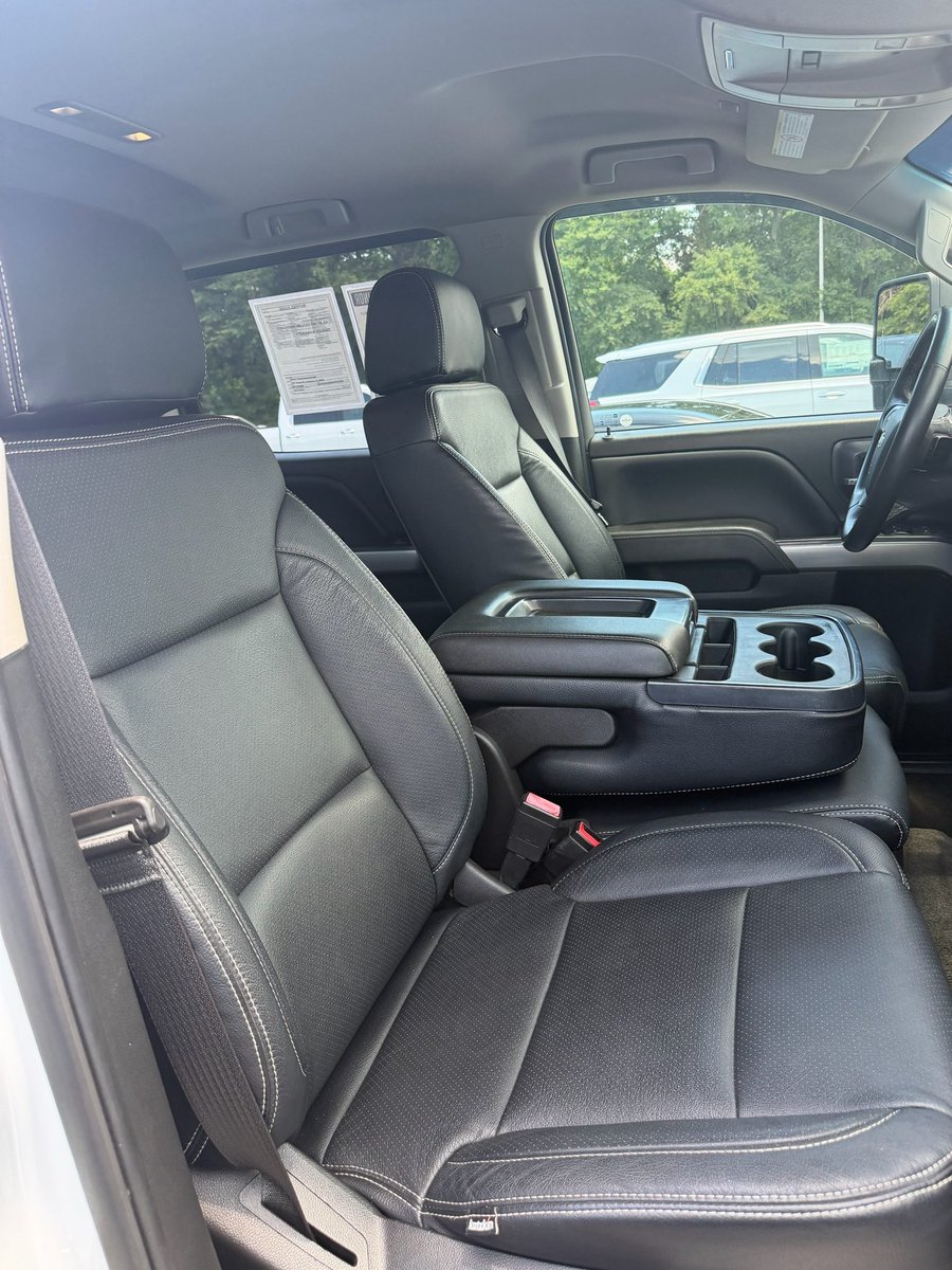 JeffRoberts2117's tweet photo. New in the lot! 
2017 Chevy Silverado 2500 
4WD 6.6L diesel 

For more information
803-276-8888
https://t.co/o8pUJK56FE
Excellence is our standard
#thankful #lovemyjob #hereforyou #youdeserveit #vehicles #trucks #SUVs #vehicleupgrade #automotive #stokestrainorchevrolet #Buick https://t.co/GzDe6nsamA