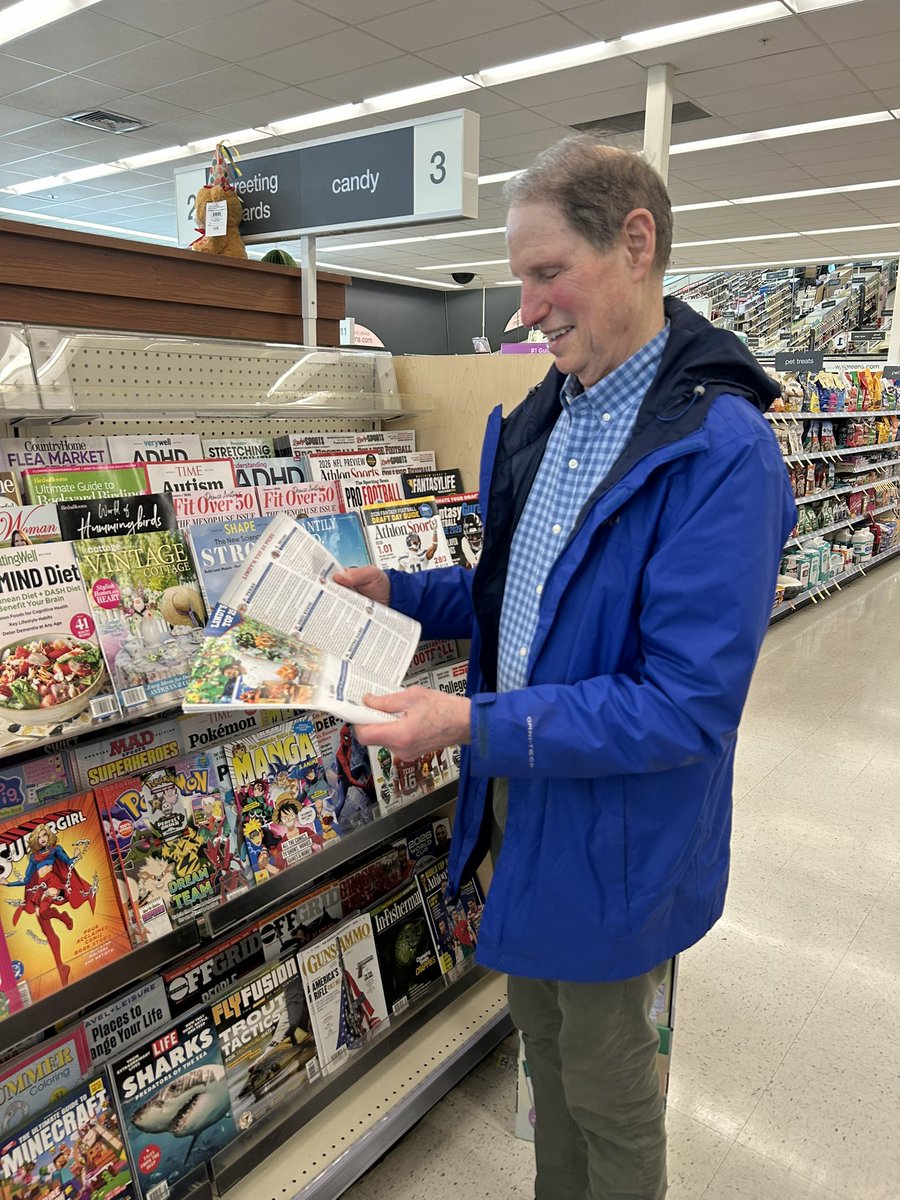 RonWyden tweet picture