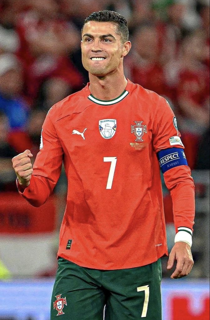 REZAShadman10's tweet photo. Merci pour tout Goat 🙏🏽 🇵🇹🐐 https://t.co/OXzWIrivlT